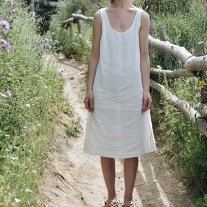 Linenfox monstera dress